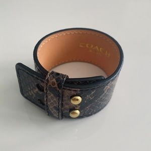 COACH SNAKE SKIN PRINT CUFF BRACELET ADJUSTABLE SIZE PERFECT CONDITION